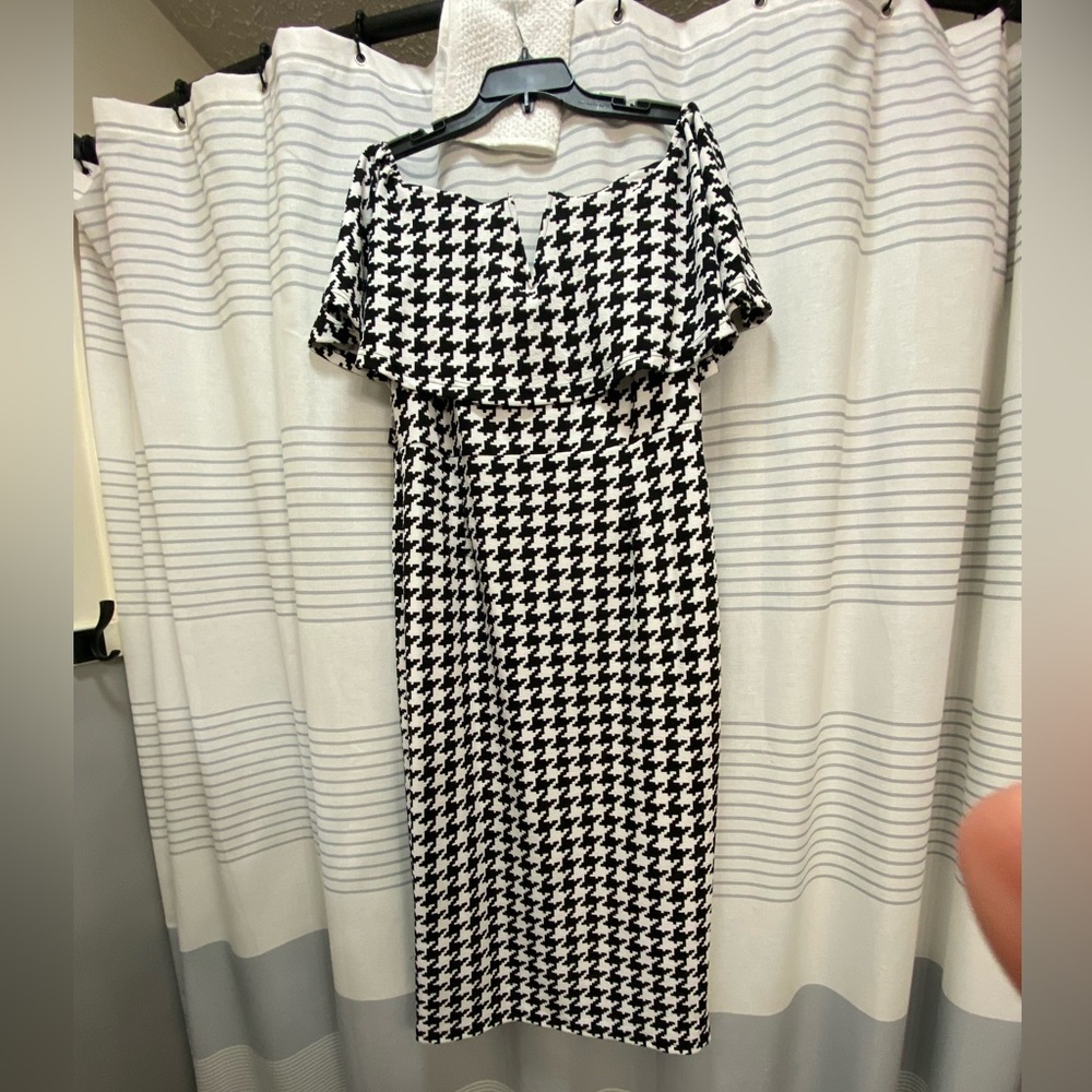 SHEIN Black and White Houndstooth Midi Dress